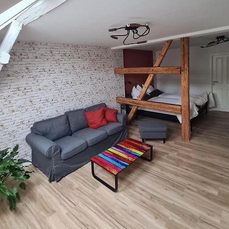 Gaestezimmer Treuen - Bed & Breakfast Exteriör bild