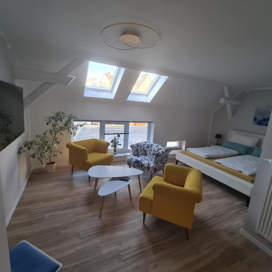 Gaestezimmer Treuen - Bed & Breakfast Exteriör bild