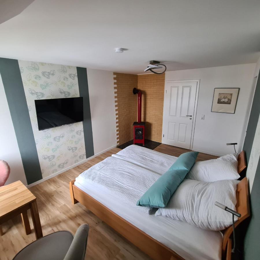 Gaestezimmer Treuen - Bed & Breakfast Exteriör bild
