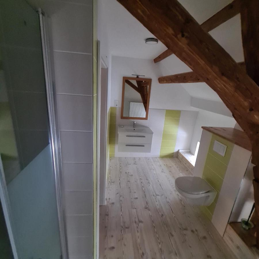 Gaestezimmer Treuen - Bed & Breakfast Exteriör bild