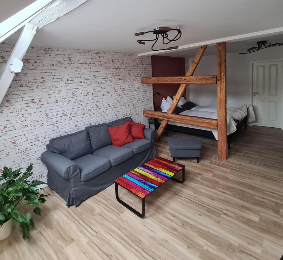 Gaestezimmer Treuen - Bed & Breakfast Exteriör bild