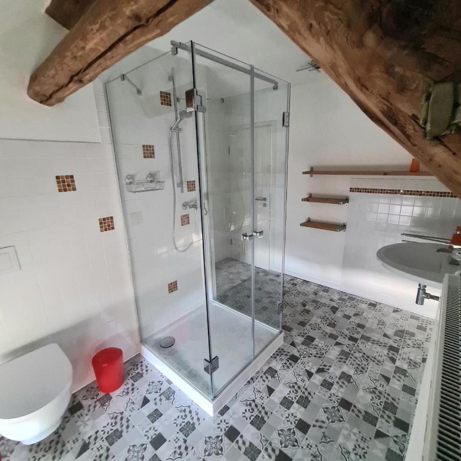 Gaestezimmer Treuen - Bed & Breakfast Exteriör bild