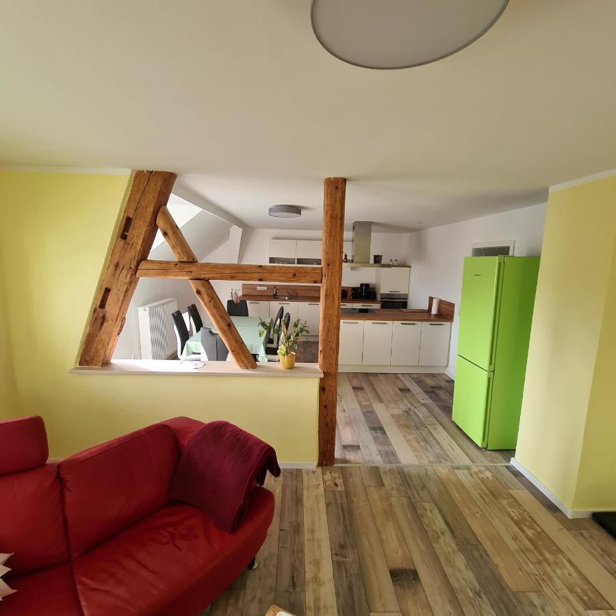 Gaestezimmer Treuen - Bed & Breakfast Exteriör bild