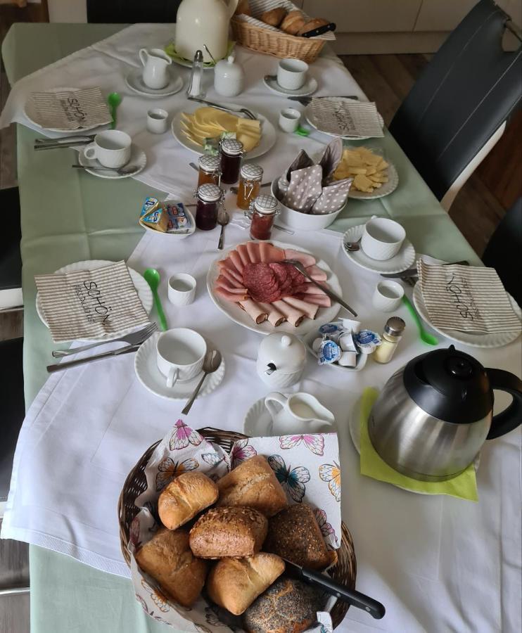 Gaestezimmer Treuen - Bed & Breakfast Exteriör bild